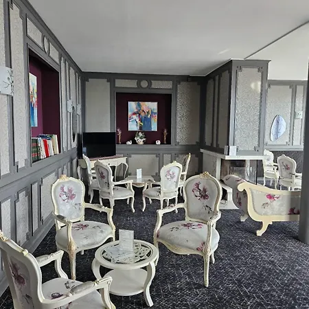 Alexain Restaurant & Wellness - Colmar Ouest 酒店 3*