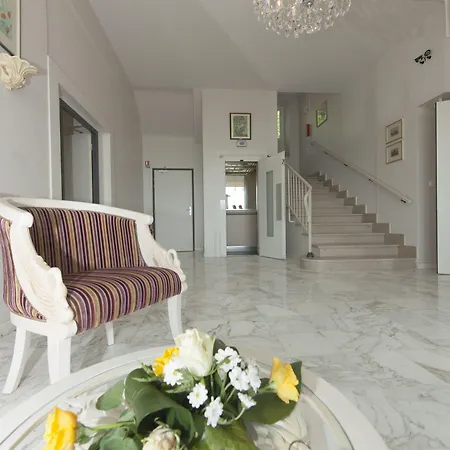 Alexain Restaurant & Wellness - Colmar Ouest 3* Trois-Épis