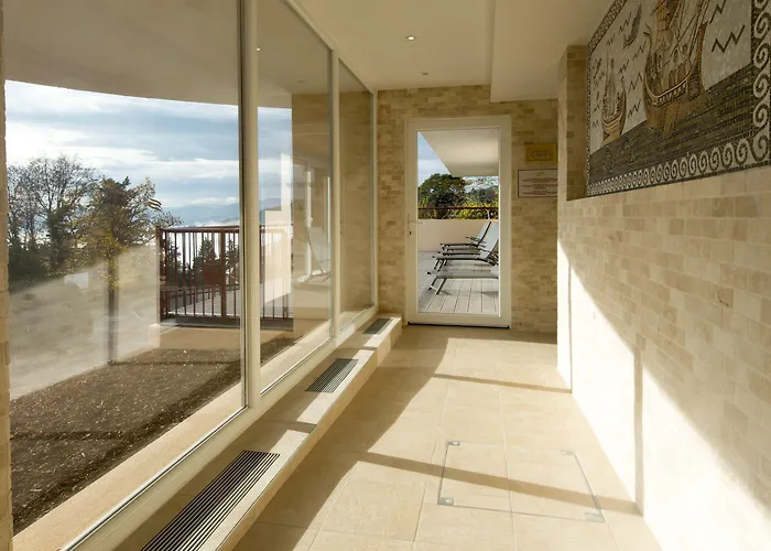 Alexain Restaurant & Wellness - Colmar Ouest 3* Trois-Épis